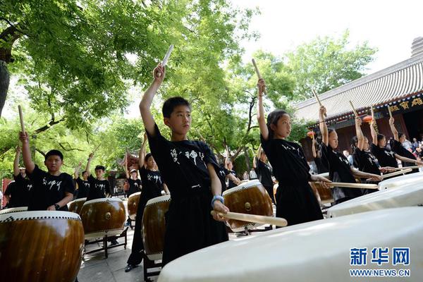 小骨英雄杀手两姐妹黑化前怎么打